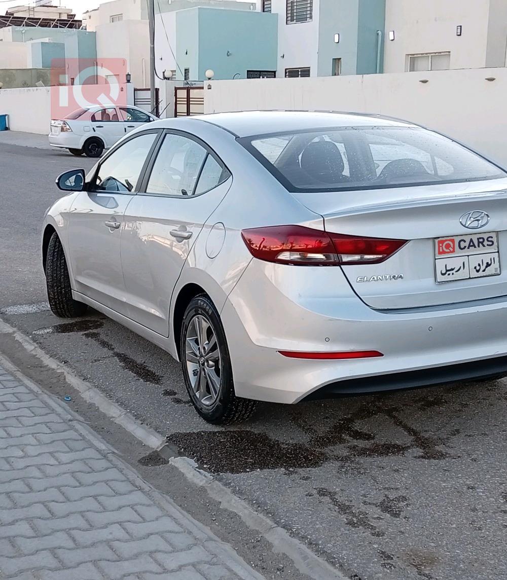 هيونداي النترا